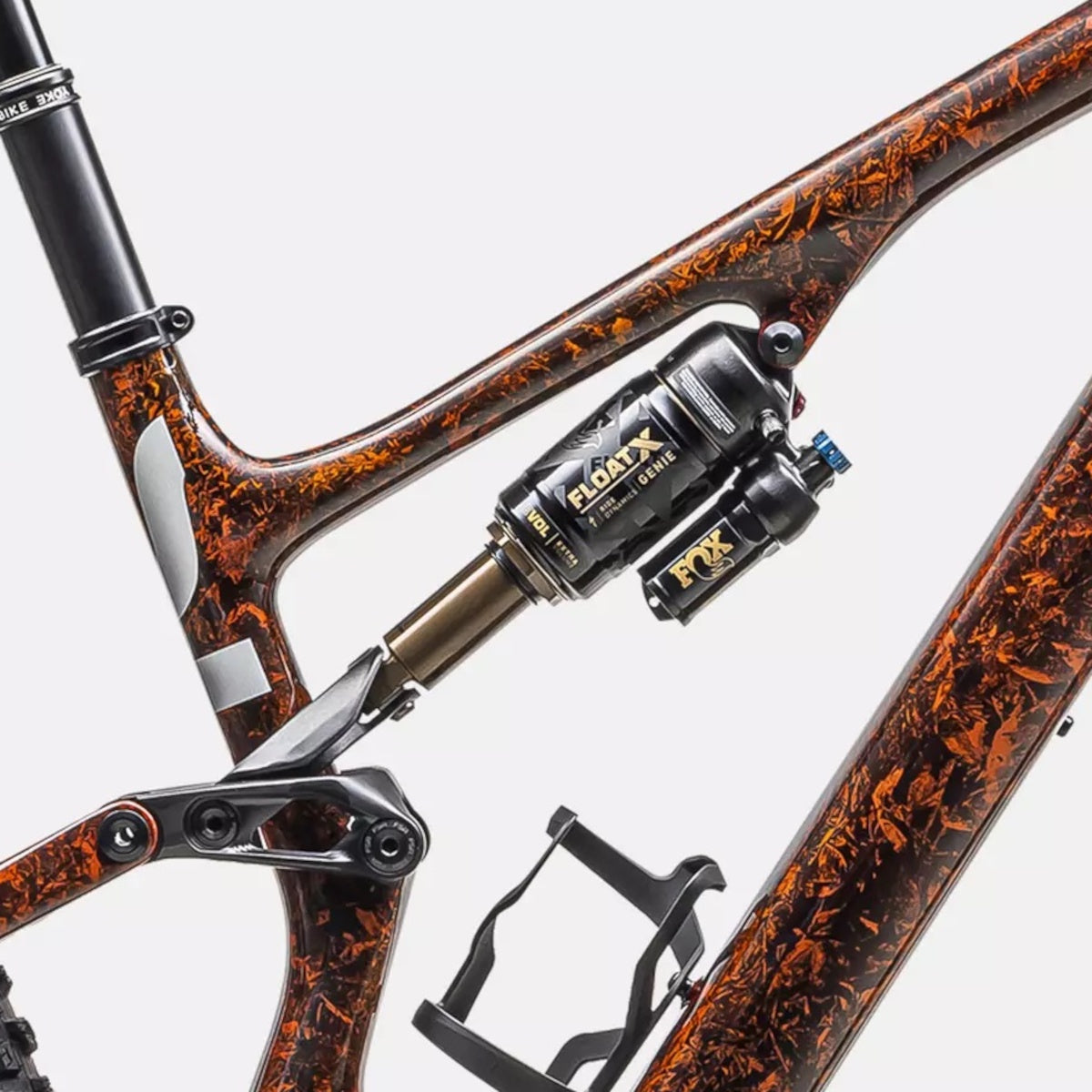 Specialized Levo R, e-MTB da 850W leggera e potente 6 Image