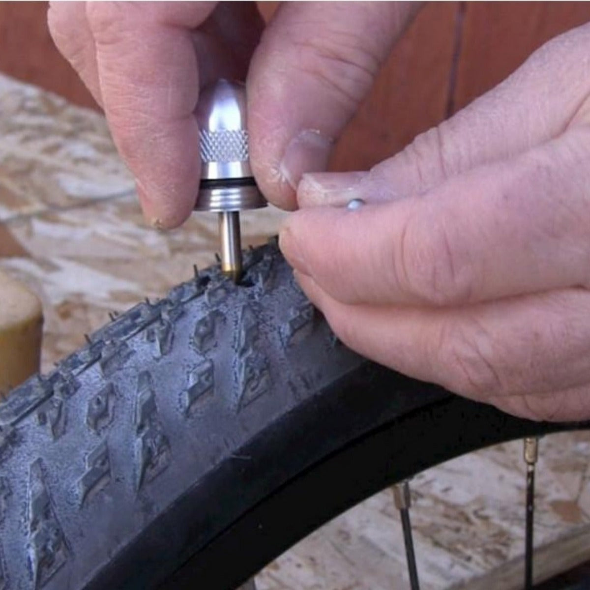  Dynaplug Bicycle Tubeless Tire Repair Tool (Small